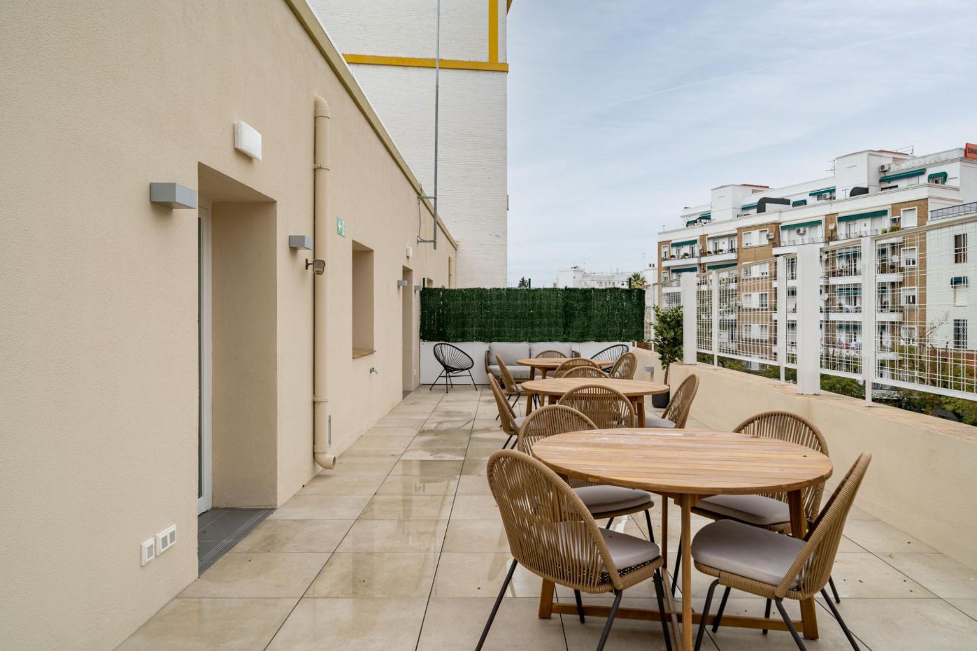 Limehome Sevilla Ronda De Capuchinos Zewnętrze zdjęcie
