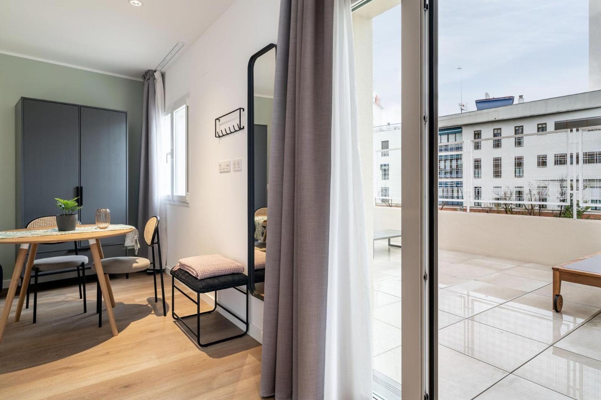 Limehome Sevilla Ronda De Capuchinos Zewnętrze zdjęcie